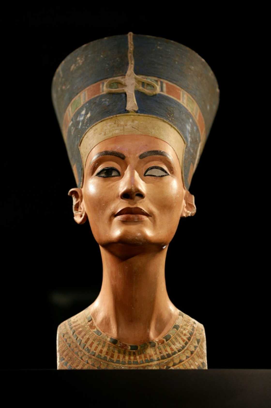 Egypt says Hitler overruled his officials who agreed to give the Nefertiti bust back Egypt says Hitler overruled his officials who agreed to give the Nefertiti bust back