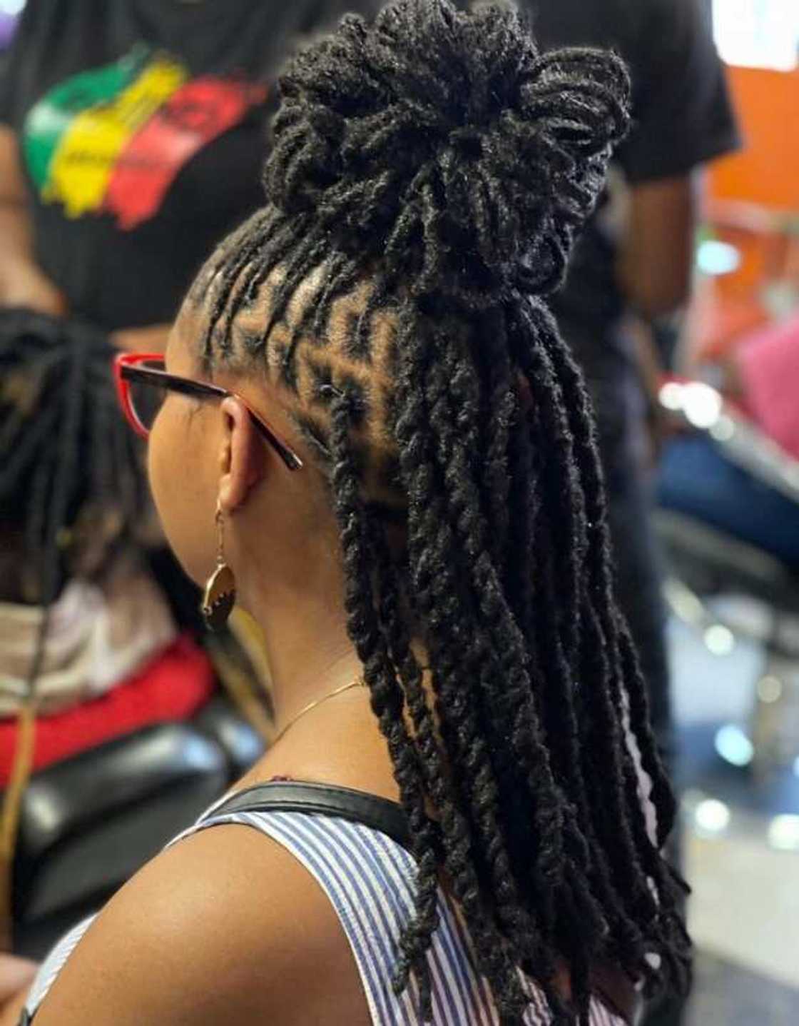 Half up half down hairstyles for black hair Half up half down hairstyles for black hair