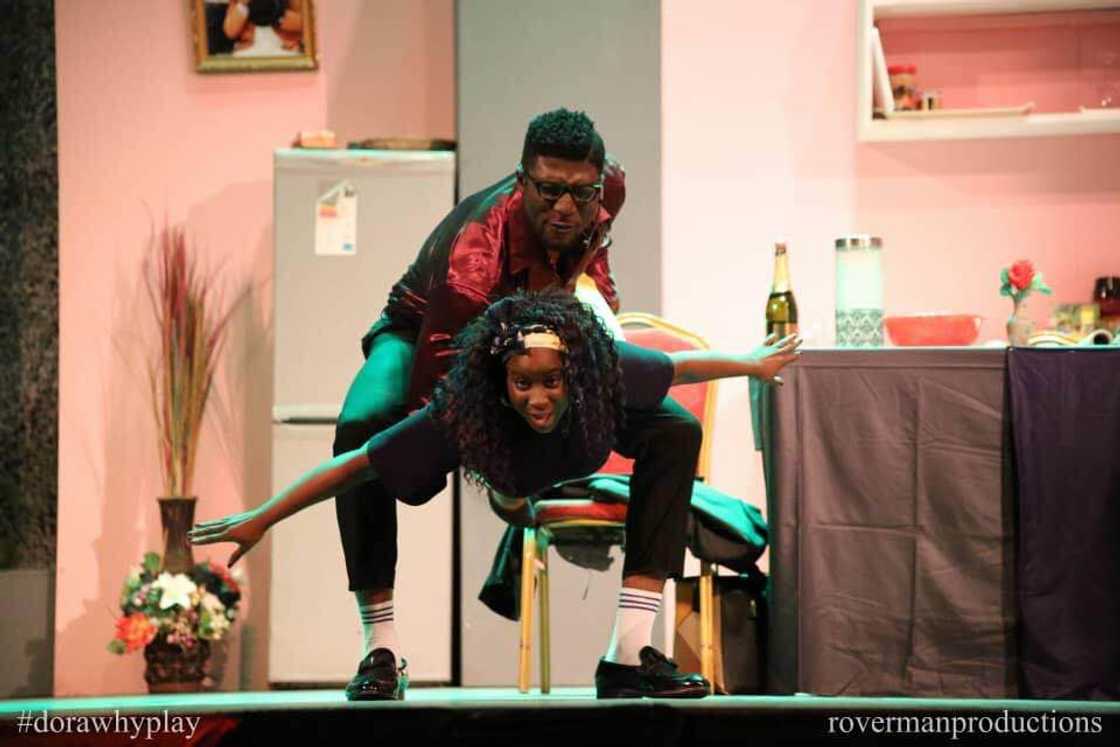 Photo of Kwabena Yeboah on stage Photo of Kwabena Yeboah on stage