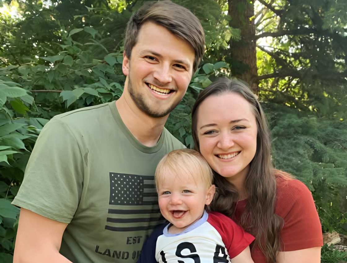 An image of Mariah Bird (R) her son and husband. An image of Mariah Bird (R) her son and husband.