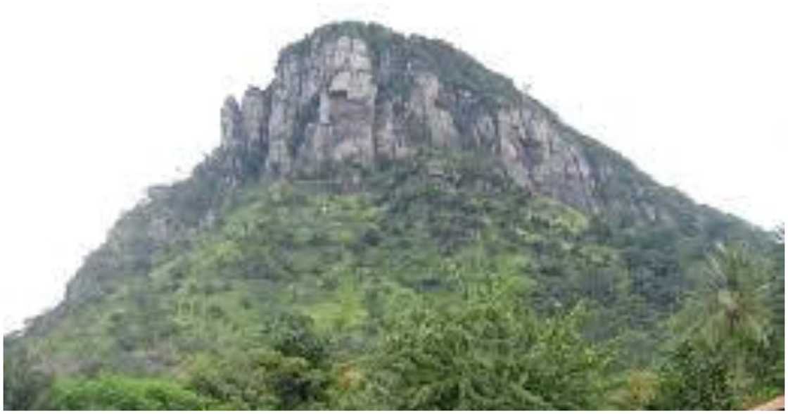 Mount Kwamisa