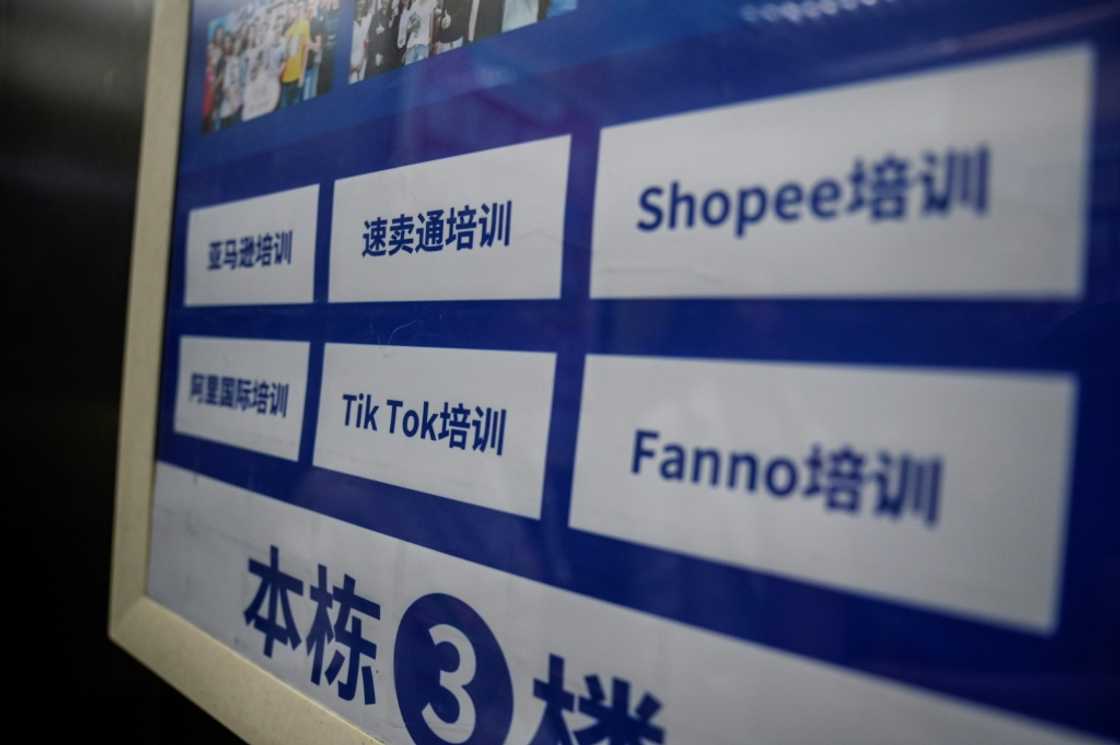 Students at the school take classes for multiple shopping platforms, including Southeast Asia's Shopee (upper R) Students at the school take classes for multiple shopping platforms, including Southeast Asia's Shopee (upper R)