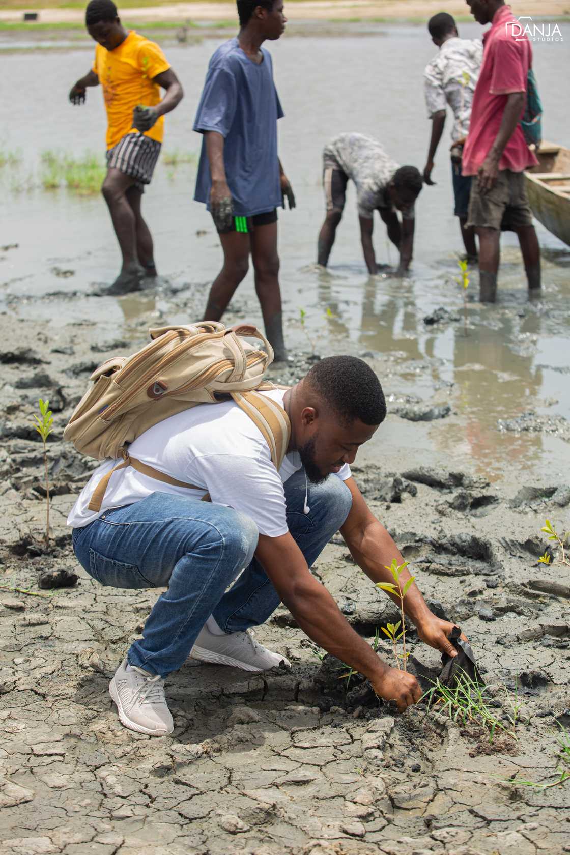 Dentsu Ghana Plants Thousand Mangroves At Muni-Pomadze Ramsar Site Dentsu Ghana Plants Thousand Mangroves At Muni-Pomadze Ramsar Site