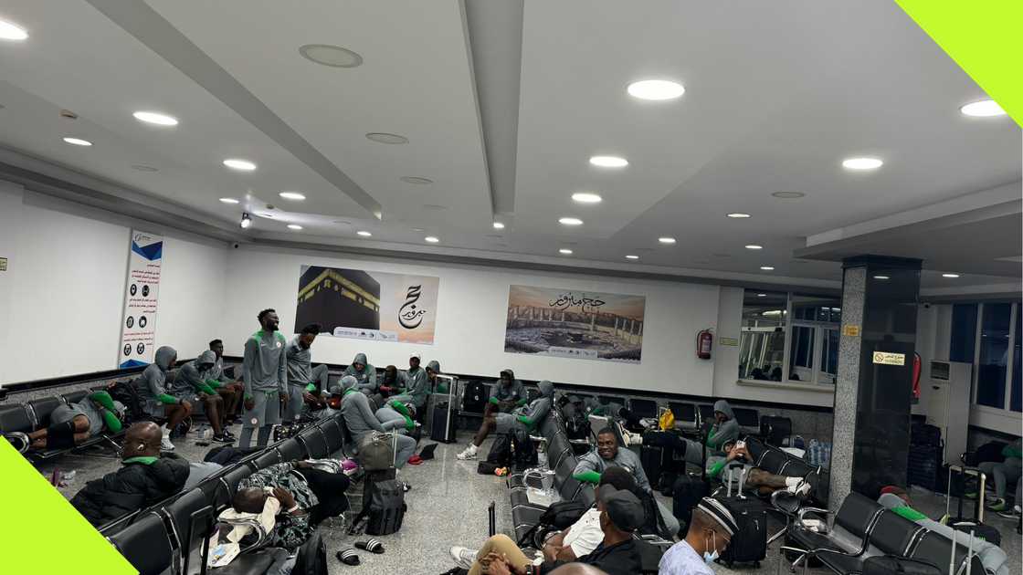 Players of the Super Eagles of Nigeria stranded at the airport