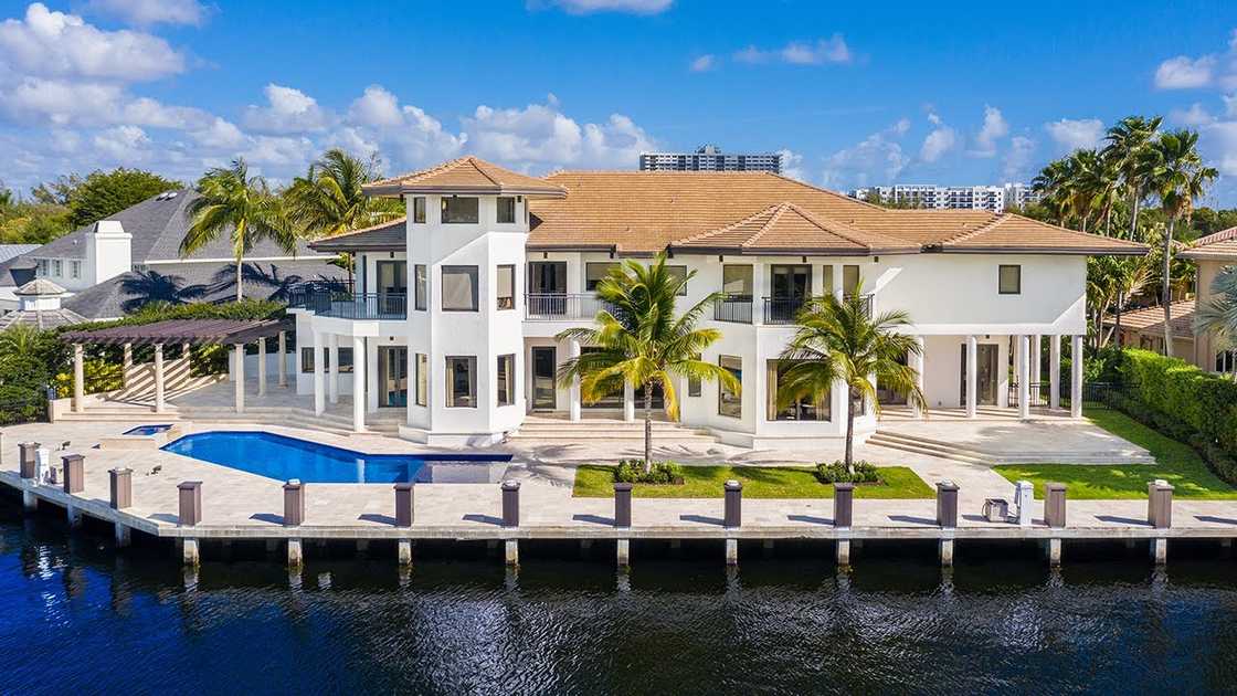 Lionel Messi Florida home, Messi Fort Lauderdale mansion, Messi Miami condo, Inter Miami Messi residence, Messi waterfront estate, Messi luxury real estate Florida, Where does Lionel Messi live in the USA