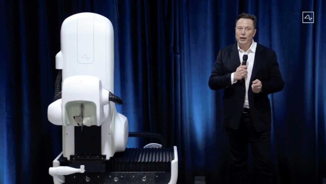 Elon Musk's Neuralink startup designed a surgical robot to implant devices into brains to link them to computers Elon Musk's Neuralink startup designed a surgical robot to implant devices into brains to link them to computers