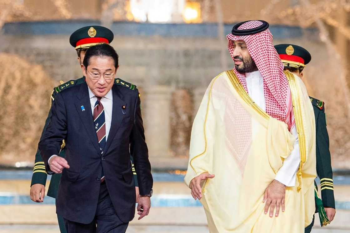 Kishida arrived in UAE after meeting Saudi Arabia's de facto ruler Crown Prince Mohammed bin Salman in Jeddah Kishida arrived in UAE after meeting Saudi Arabia's de facto ruler Crown Prince Mohammed bin Salman in Jeddah