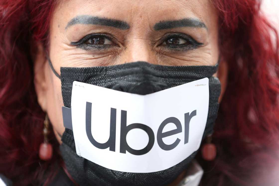 Uber, Lyft and other "gig economy" tech firms advocate a treating drivers or delivery people as independent contractors while providing them some benefits to stave off laws requiring they be treated as employees Uber, Lyft and other "gig economy" tech firms advocate a treating drivers or delivery people as independent contractors while providing them some benefits to stave off laws requiring they be treated as employees