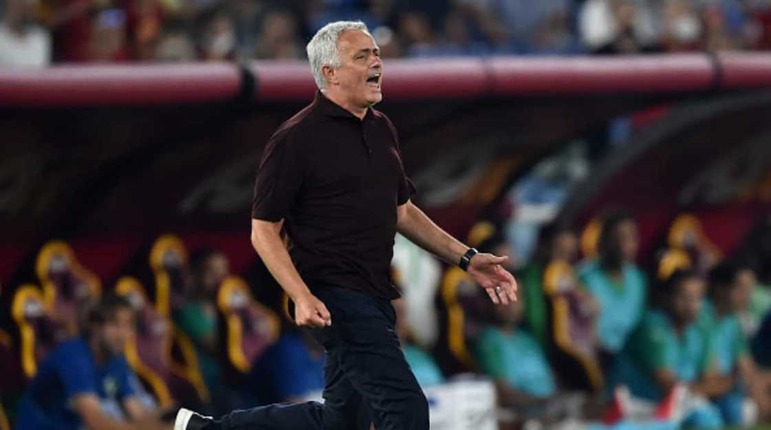 Legendary Manager Jose Mourinho Delivers Stunning Remarks After Celebrating Roma’s Late Winner Like a Kid Legendary Manager Jose Mourinho Delivers Stunning Remarks After Celebrating Roma’s Late Winner Like a Kid