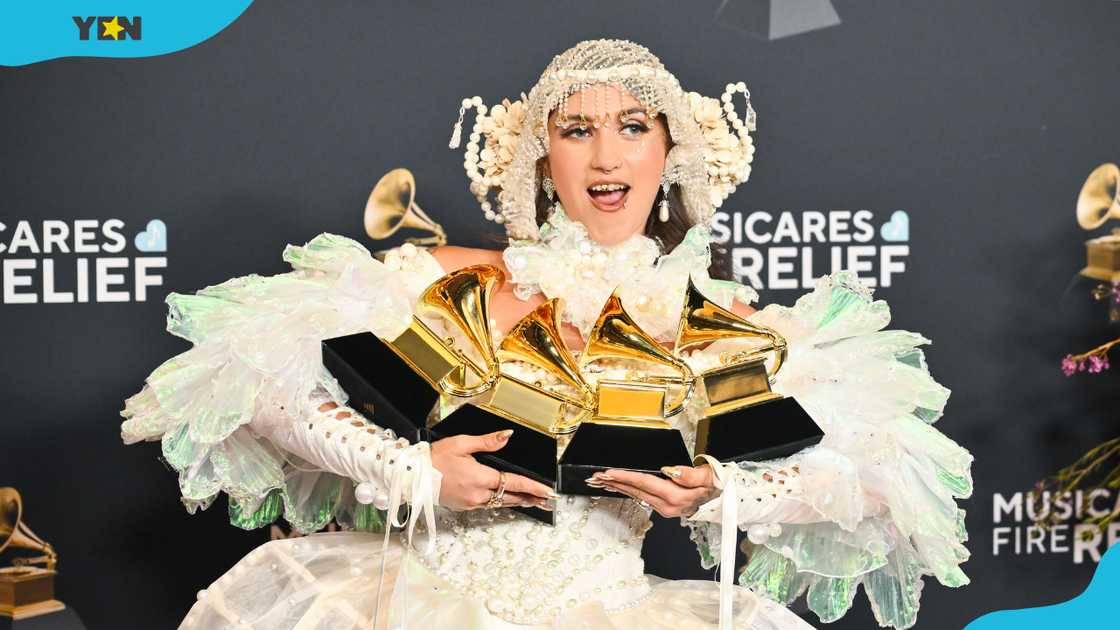 Sierra Ferrell astatine the 67th GRAMMY Awards successful Los Angeles, California. Sierra Ferrell astatine the 67th GRAMMY Awards successful Los Angeles, California.
