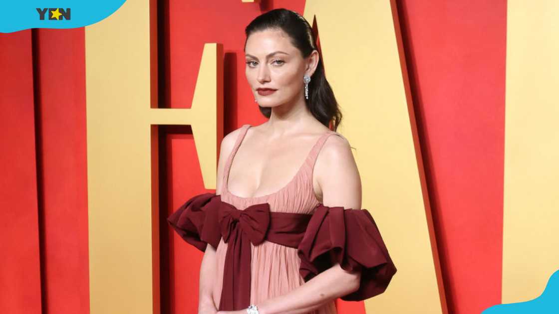 Phoebe Jane Tonkin attends the 2024 Vanity Fair Oscar Party at Wallis Annenberg Center for the Performing Arts in Beverly Hills, California. Phoebe Jane Tonkin attends the 2024 Vanity Fair Oscar Party at Wallis Annenberg Center for the Performing Arts in Beverly Hills, California.