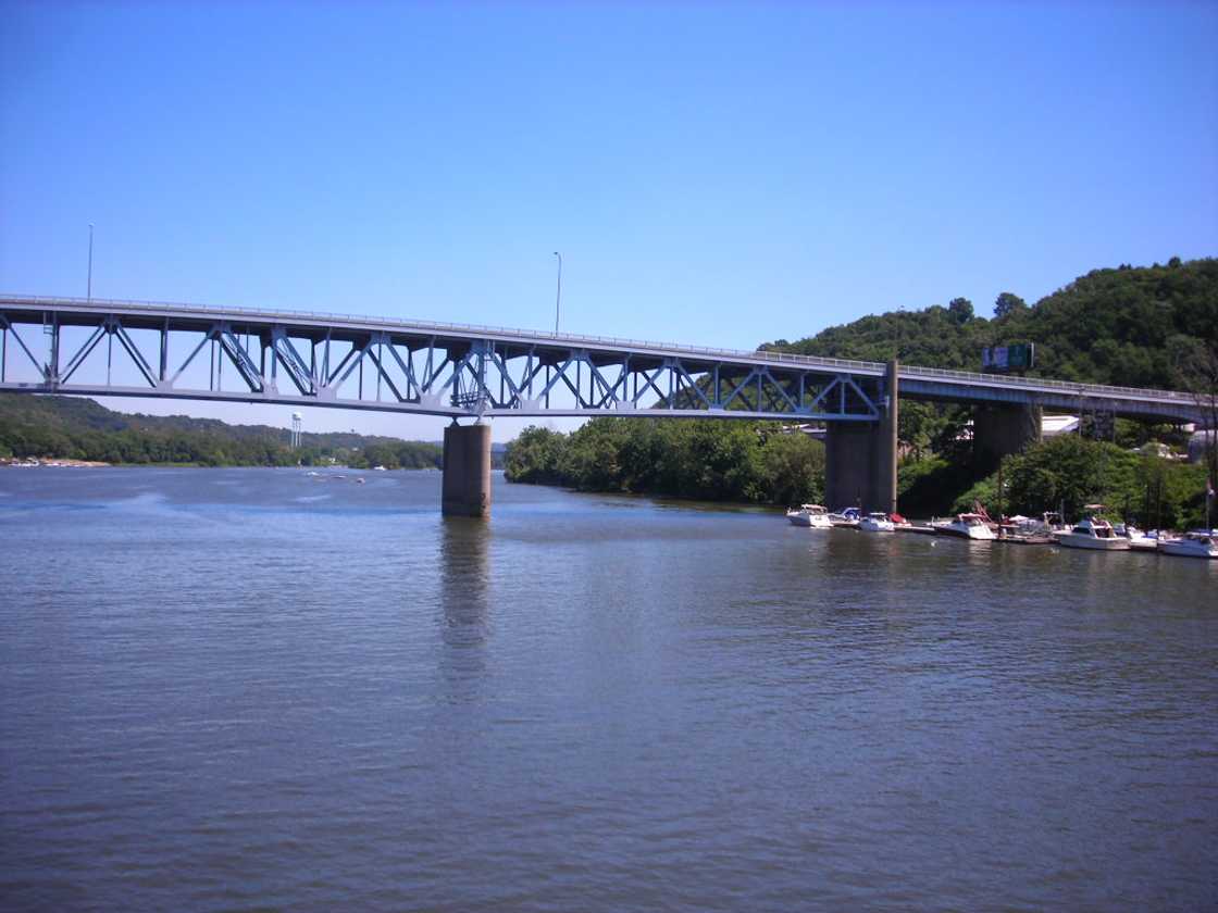 How many bridges are in Pittsburgh How many bridges are in Pittsburgh