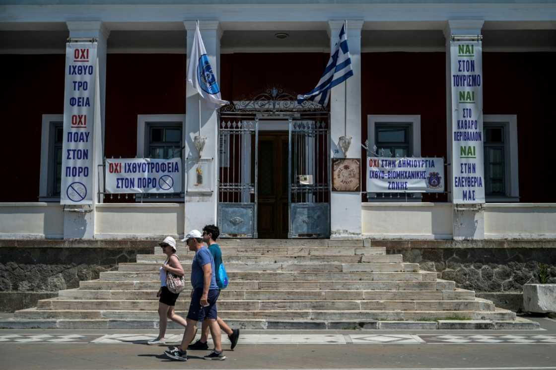 Despite widespread opposition, the Greek state is expected to approve the project by November 2024. Despite widespread opposition, the Greek state is expected to approve the project by November 2024.