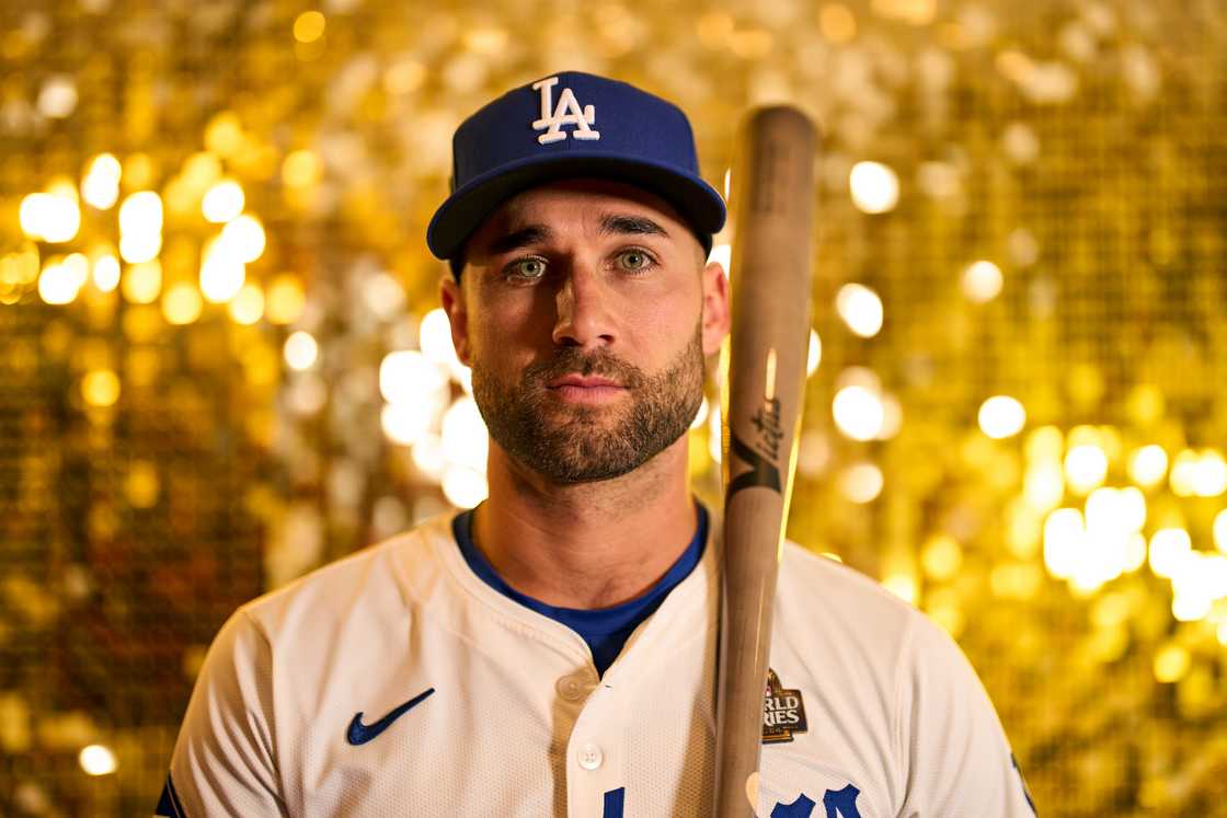 Kevin Kiermaier poses for a photo during the workout day before the 2024 World Series