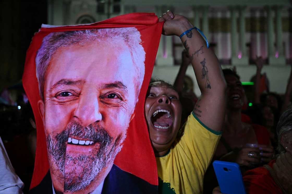 Fresh off a huge victory party that capped a remarkable political comeback, Brazil's president-elect veteran leftist Luiz Inacio Lula da Silva faces a messy, high-risk transition process Fresh off a huge victory party that capped a remarkable political comeback, Brazil's president-elect veteran leftist Luiz Inacio Lula da Silva faces a messy, high-risk transition process