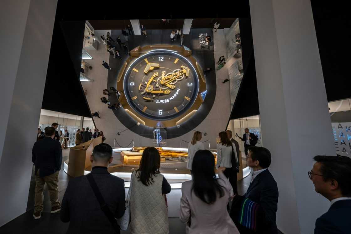 Swiss watchmakers counting the clock until Chinese tourists return ...