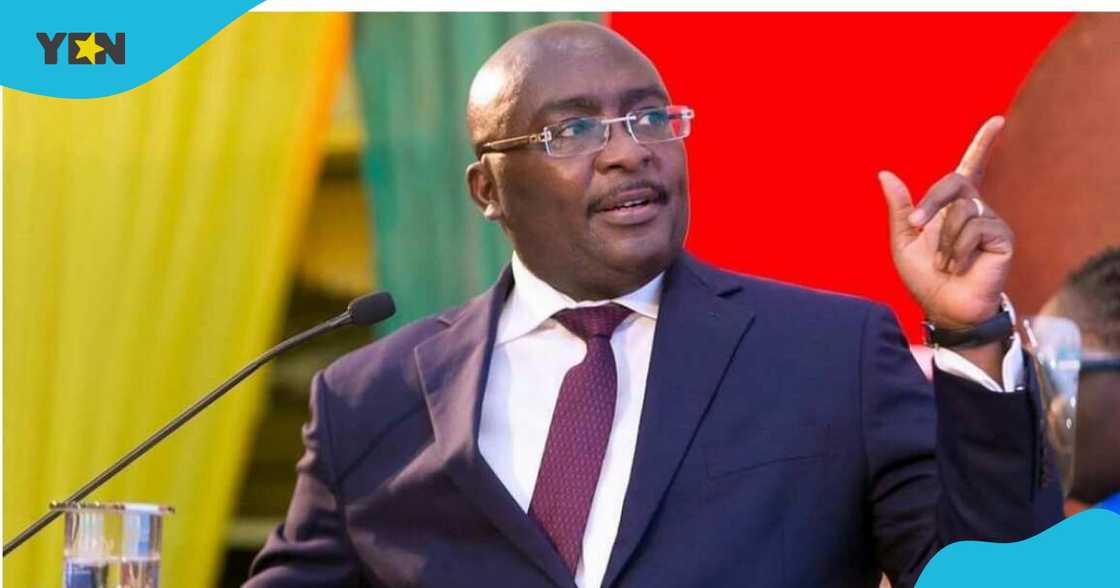Dr Mahamudu Bawumia says he is like Apostle Paul who become a disciple of Christ late but achieved more than the early comers. Dr Mahamudu Bawumia says he is like Apostle Paul who become a disciple of Christ late but achieved more than the early comers.