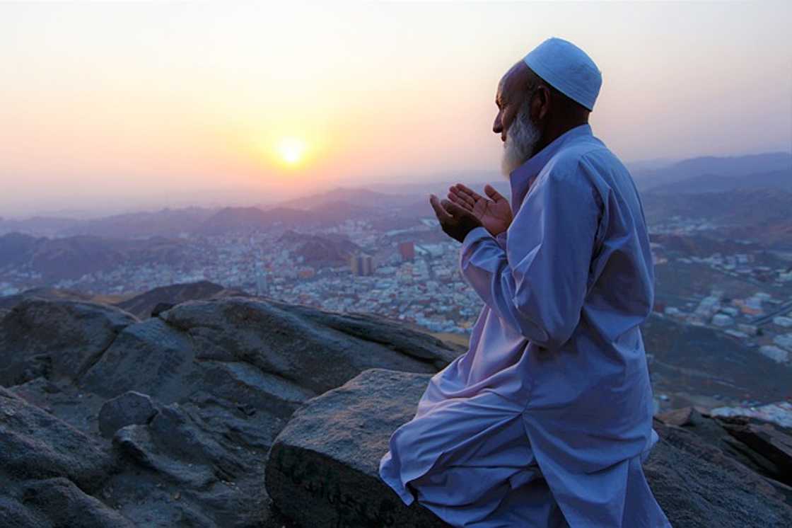 How to pray in Islam How to pray in Islam
