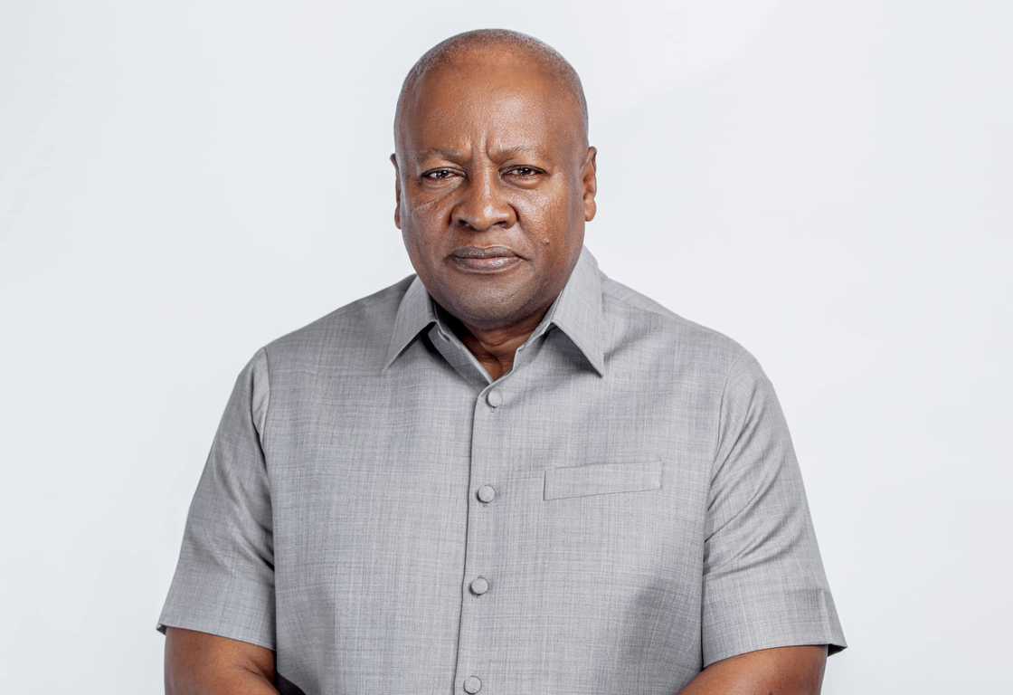 Former President John Dramani Mahama has called on Ghanaians to keep hope alive in New Year