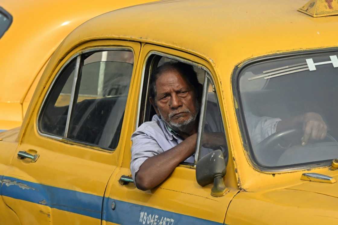 Thousands of Kolkata cabbies are relinquishing their vehicles in line with tough pollution rules Thousands of Kolkata cabbies are relinquishing their vehicles in line with tough pollution rules
