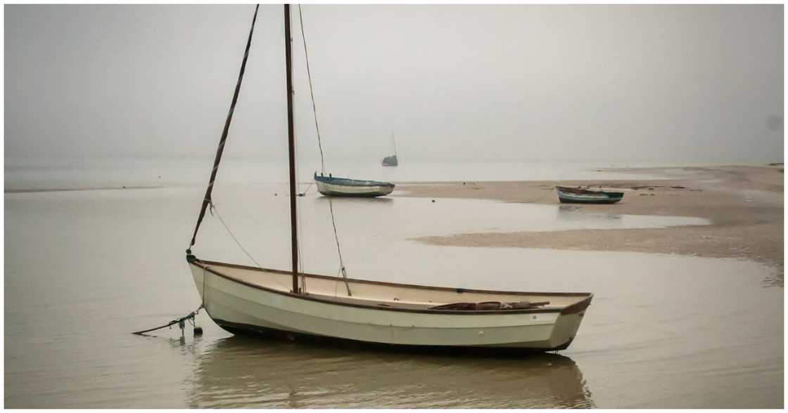 Ghanaian woman and 3 kids drown after they went fishing Ghanaian woman and 3 kids drown after they went fishing