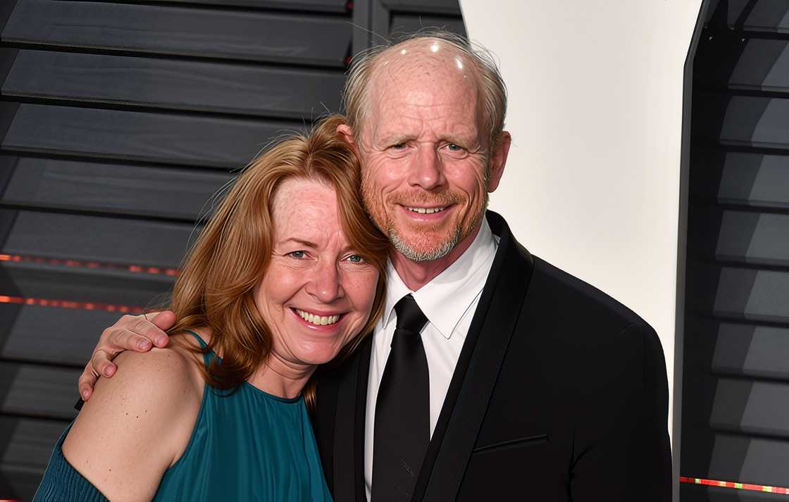 Cheryl Howard (L) and Ron Howard (R) Cheryl Howard (L) and Ron Howard (R)