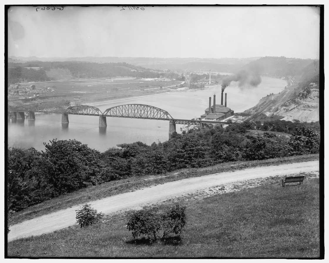 How many bridges are in Pittsburgh How many bridges are in Pittsburgh