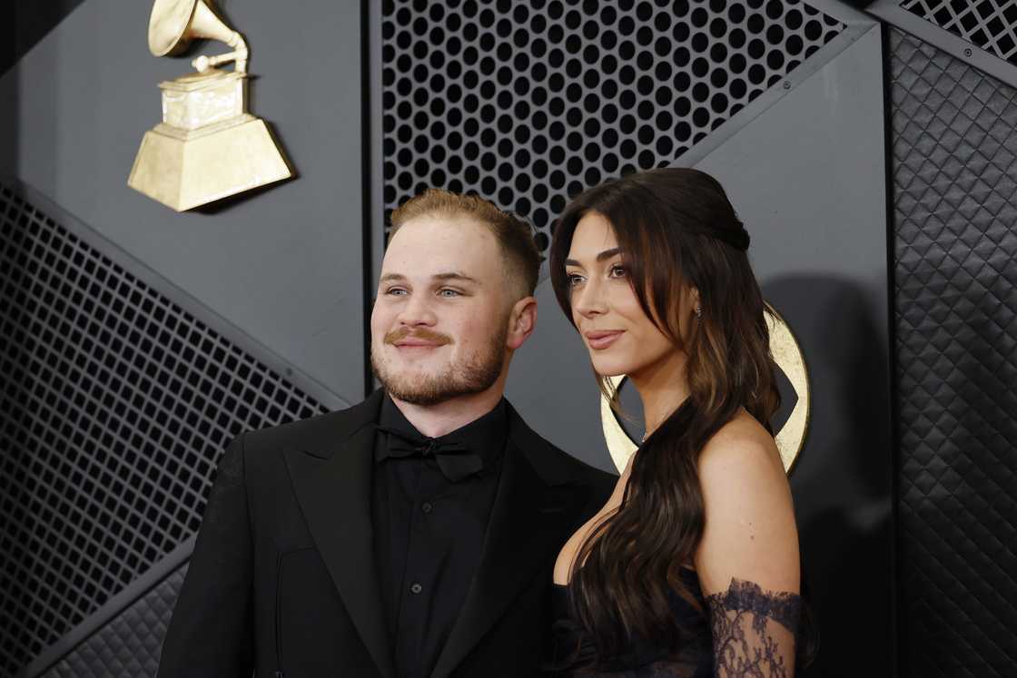 Zach Bryan and Brianna LaPaglia arrive on the Red Carpet at the Crypto.com Arena