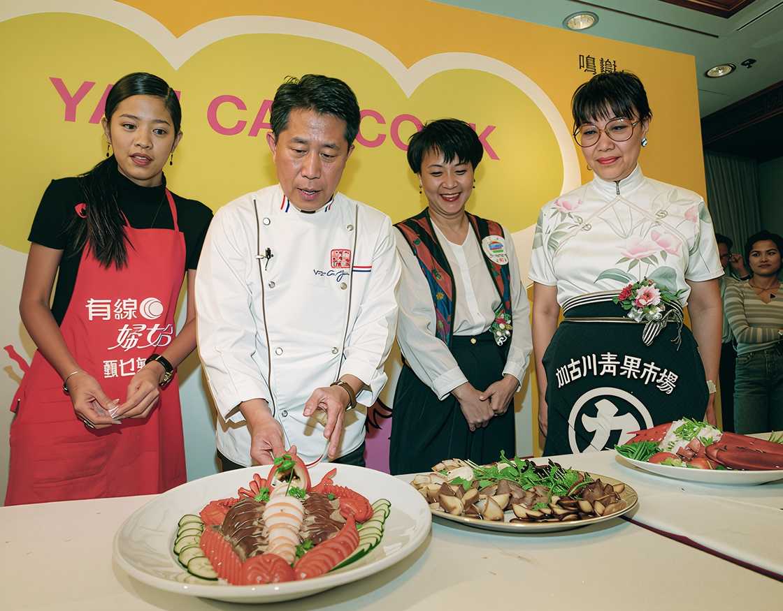Crystal Kwok, Martin Yan, Mer Lee, Elizabeth Wong