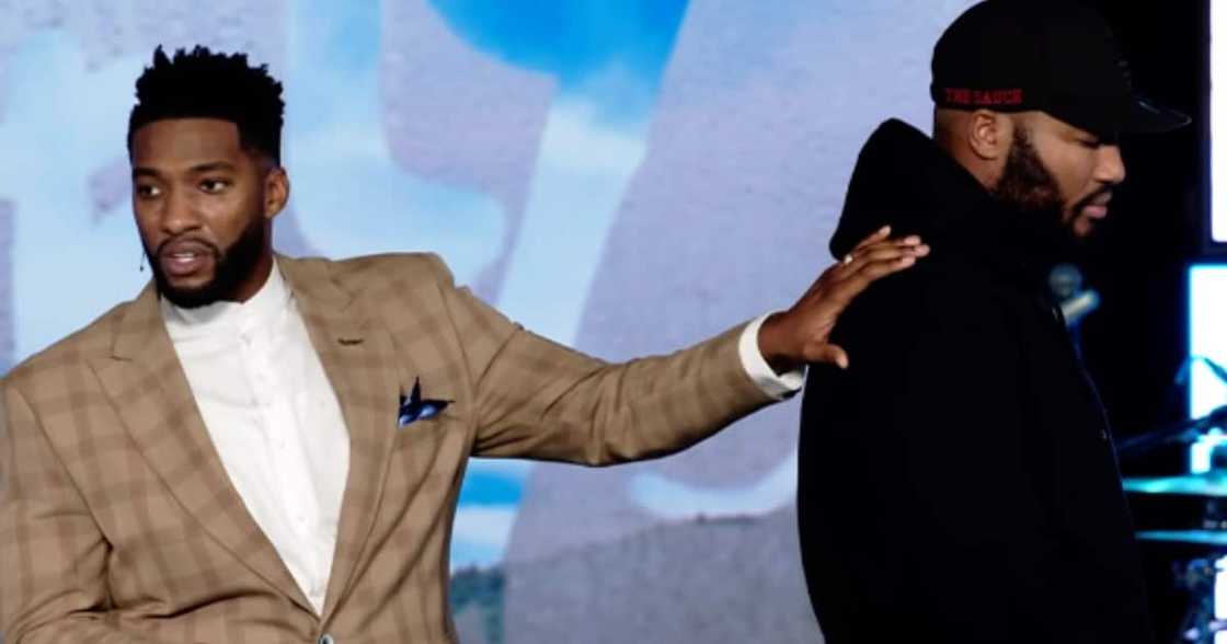 Mike Todd Smears His Spit on Churchgoer’s Face During Sermon. Mike Todd Smears His Spit on Churchgoer’s Face During Sermon.