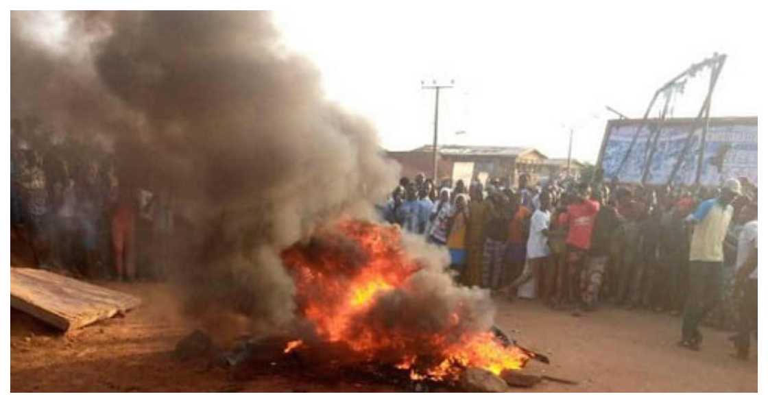 Lapaz Fire, Ghanaian Woman, Kantamanto Fire, Adum Market fire Lapaz Fire, Ghanaian Woman, Kantamanto Fire, Adum Market fire