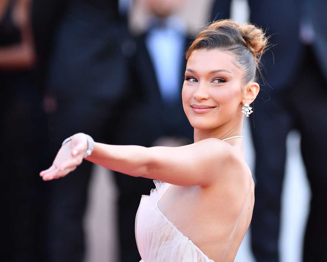 Bella Hadid before and after Bella Hadid before and after