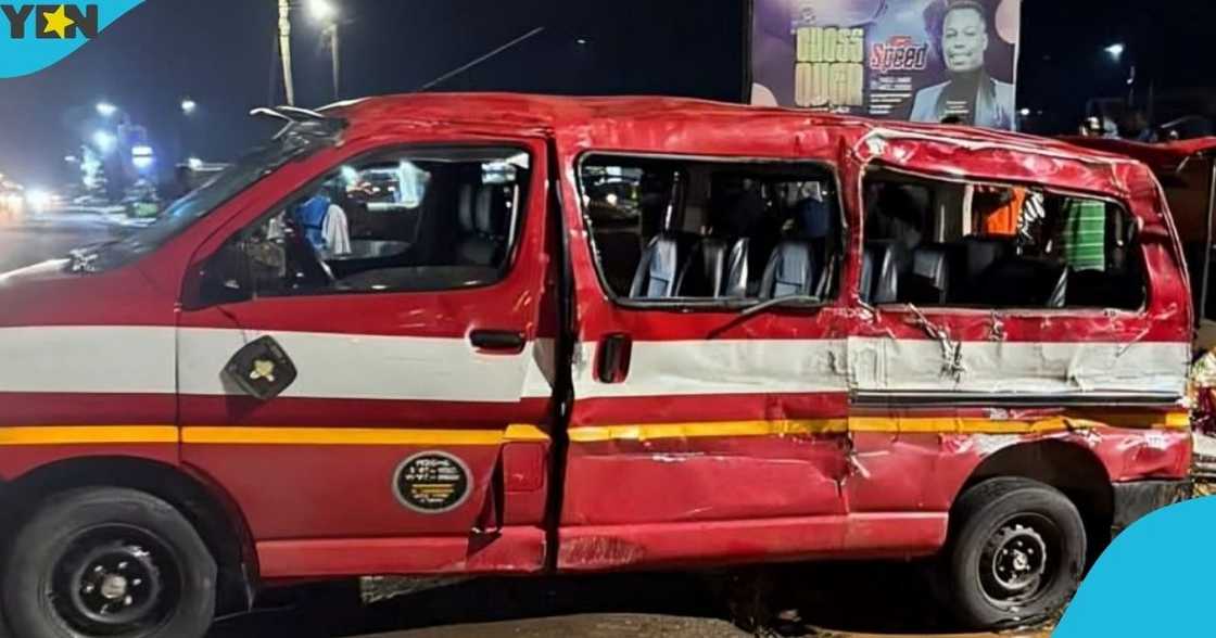 Road accident, Accra-Kumasi Highway, Paradise Restaurant, Ashanti Region, Ghana National Fire Service, emergency responders. Road accident, Accra-Kumasi Highway, Paradise Restaurant, Ashanti Region, Ghana National Fire Service, emergency responders.