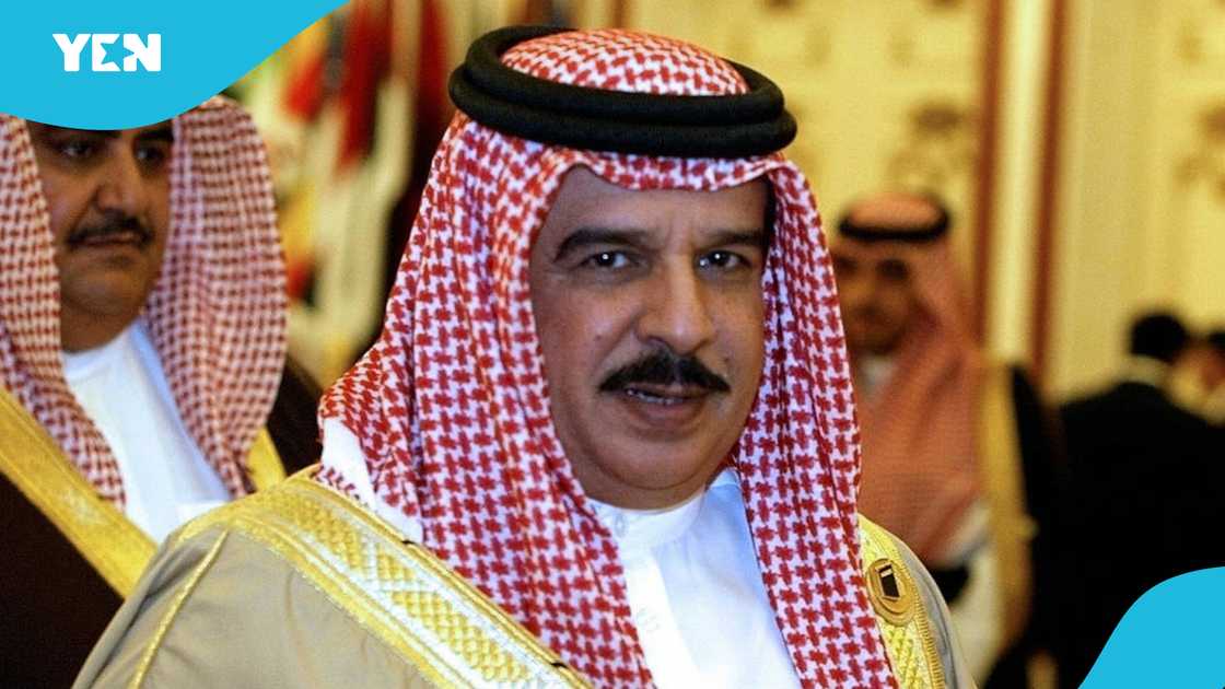 Bahrain, Work Abroad, Expatriate, Work Permit, Bahrain King, Labour Market Regulatory Authority Bahrain, Work Abroad, Expatriate, Work Permit, Bahrain King, Labour Market Regulatory Authority