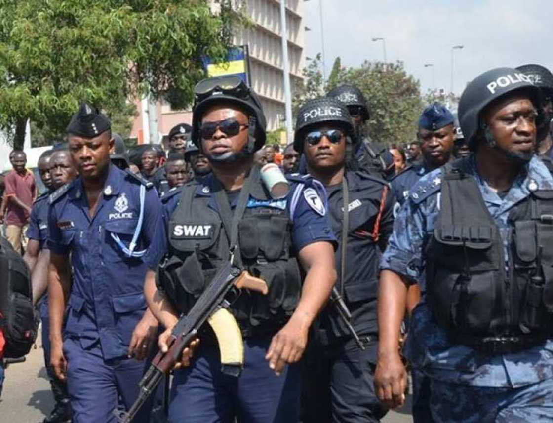 Awudome Cemetery: Robber shot by police after attacking passer-by