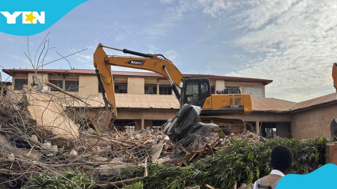 Accra Newtown School Building Collapse: GES Waits Till Deaths to Take Action On Student Safety Accra Newtown School Building Collapse: GES Waits Till Deaths to Take Action On Student Safety