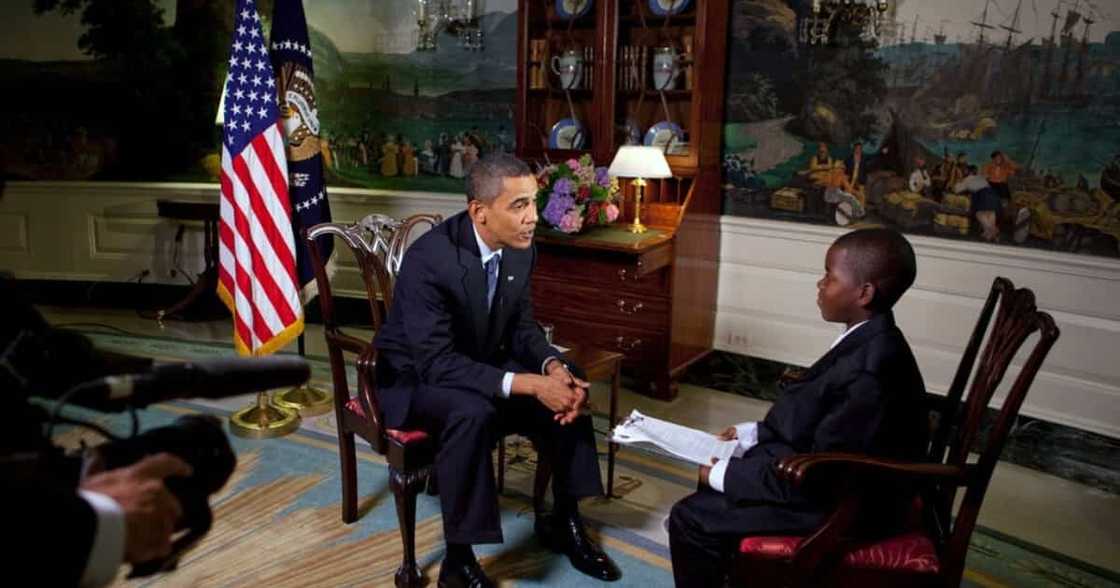 Damon Weaver: One of Youngest Reporters to Interview Barack Obama Dies Aged 23 Damon Weaver: One of Youngest Reporters to Interview Barack Obama Dies Aged 23