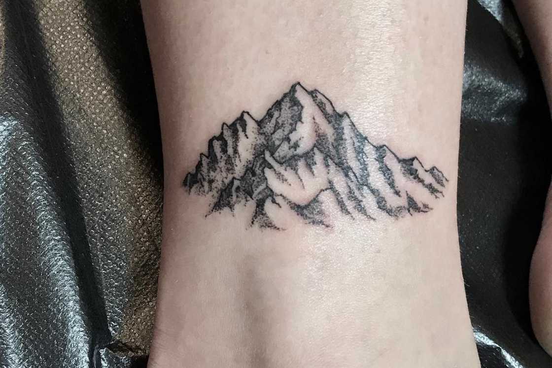 ankle tattoos ankle tattoos