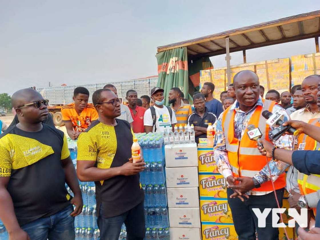 Kasapreko supports Appiatse, Begoso explosion victims with GH₵100, 000 worth of products Kasapreko supports Appiatse, Begoso explosion victims with GH₵100, 000 worth of products