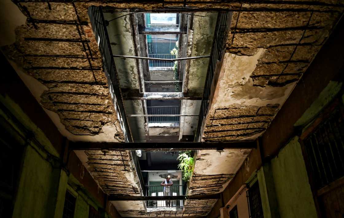 Official figures show that about 37 percent of 3.9 residential buildings in Cuba were considered to be in an undesirable state by the end of 2020 Official figures show that about 37 percent of 3.9 residential buildings in Cuba were considered to be in an undesirable state by the end of 2020