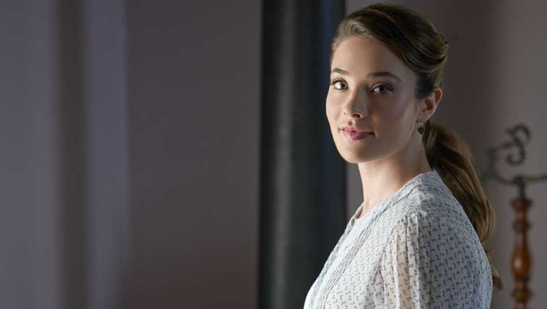 Eva Bourne Eva Bourne