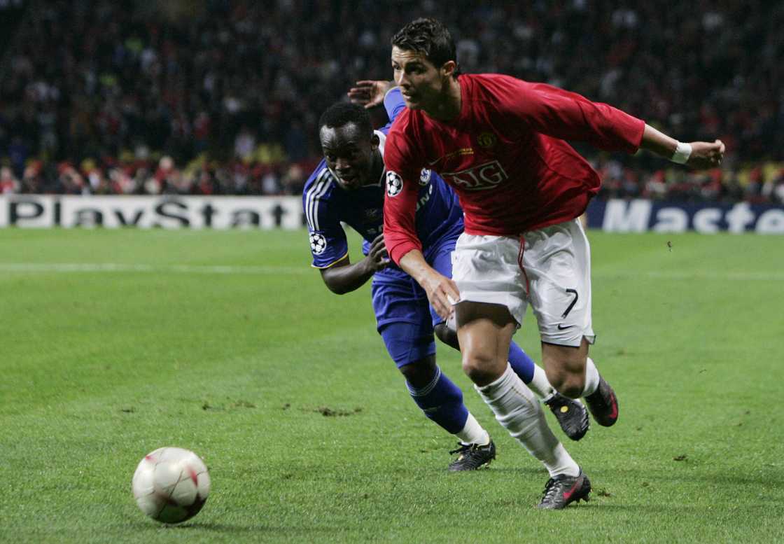 Manchester United's Portugese midfielder Cristiano Ronaldo (R) runs for the ball with Chelsea's Michael Essien during the final of the UEFA Champions League football match at the Luzhniki stadium in Moscow on May 21, 2008 Manchester United's Portugese midfielder Cristiano Ronaldo (R) runs for the ball with Chelsea's Michael Essien during the final of the UEFA Champions League football match at the Luzhniki stadium in Moscow on May 21, 2008