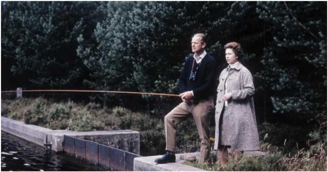 15 enchanting photos of Prince Phillip and Queen Elizabeth During their Younger Years 15 enchanting photos of Prince Phillip and Queen Elizabeth During their Younger Years