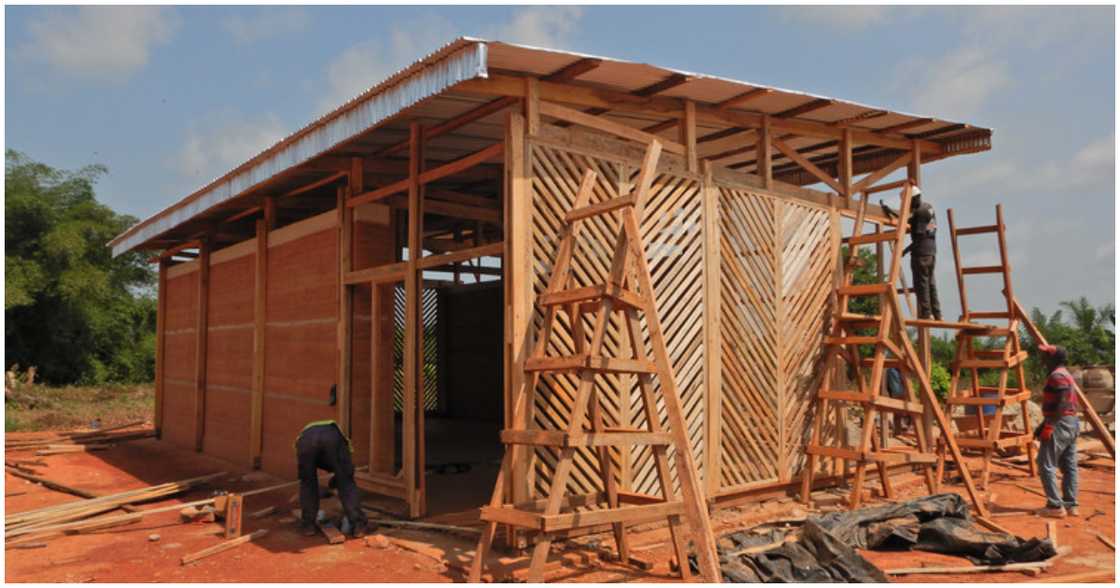 Constructing the earth and wood classroom unit Constructing the earth and wood classroom unit