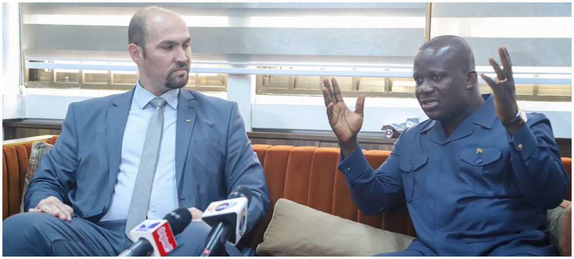 Ghana's minister of Lands and Natural Resources meets with the Bulgaria ambassador to Ghana Ghana's minister of Lands and Natural Resources meets with the Bulgaria ambassador to Ghana