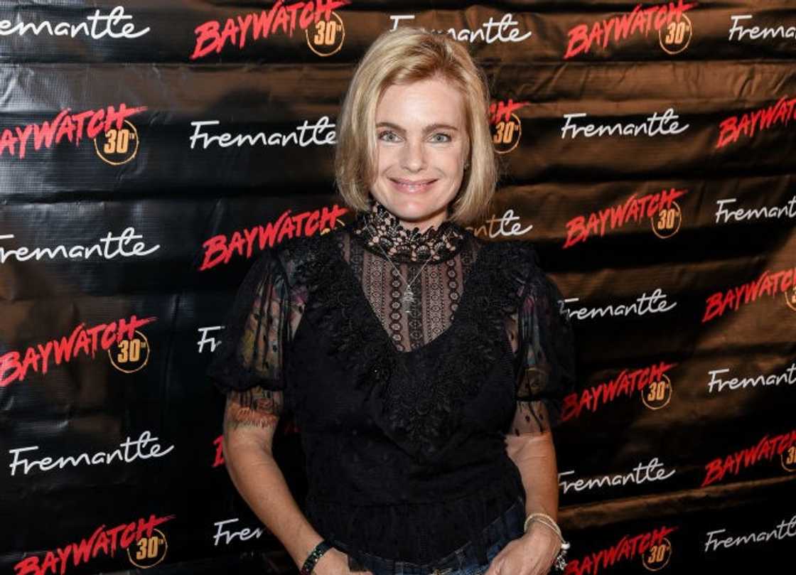 When did Baywatch end? When did Baywatch end?