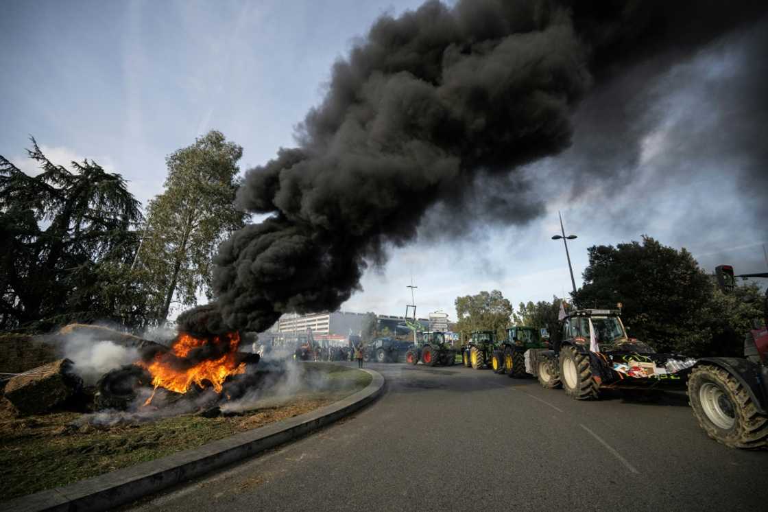 Angry French farmers are keeping up the pressure Angry French farmers are keeping up the pressure