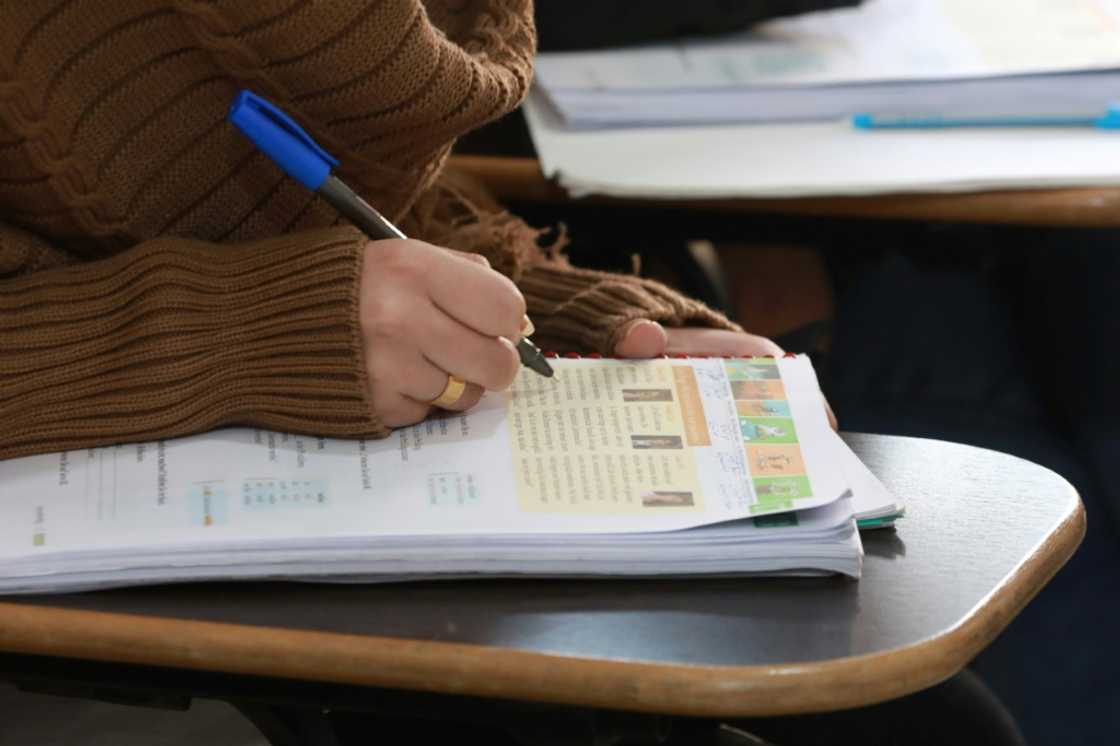 About 5,400 Syrian physicians were working in Germany in 2021, topping the list of foreign practitioners ahead of Romanians, Greeks and Austrians About 5,400 Syrian physicians were working in Germany in 2021, topping the list of foreign practitioners ahead of Romanians, Greeks and Austrians