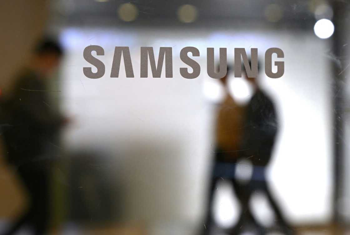 South Korea's Samsung Electronics blamed "one-off costs" and a strong Korean won for a Q3 that saw operating profits fall short of expectations