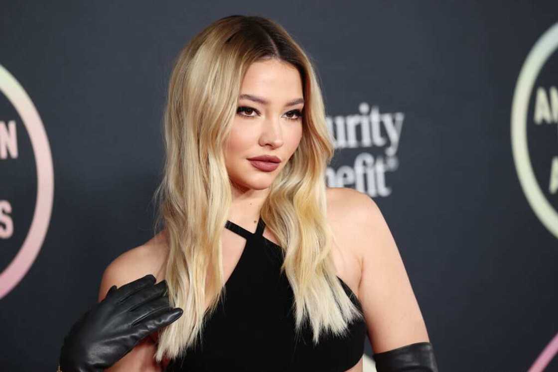 Sarah Cameron Sarah Cameron